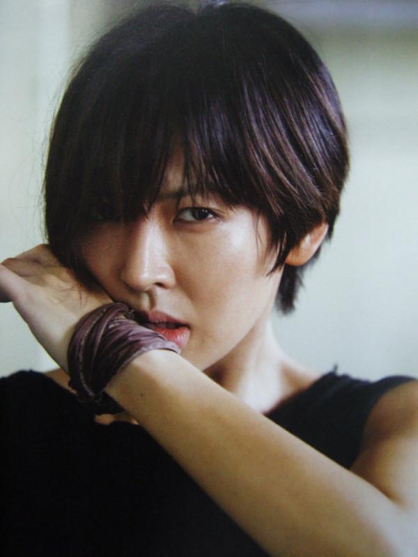 這樣的反派你恨得起來嗎？《頂樓》的千瑞珍，千面女郎金素妍