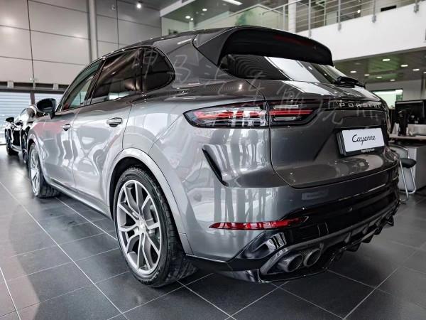 新款MRT版卡宴亮相！運動氣勢十足，加速5&period;6秒，造型更犀利