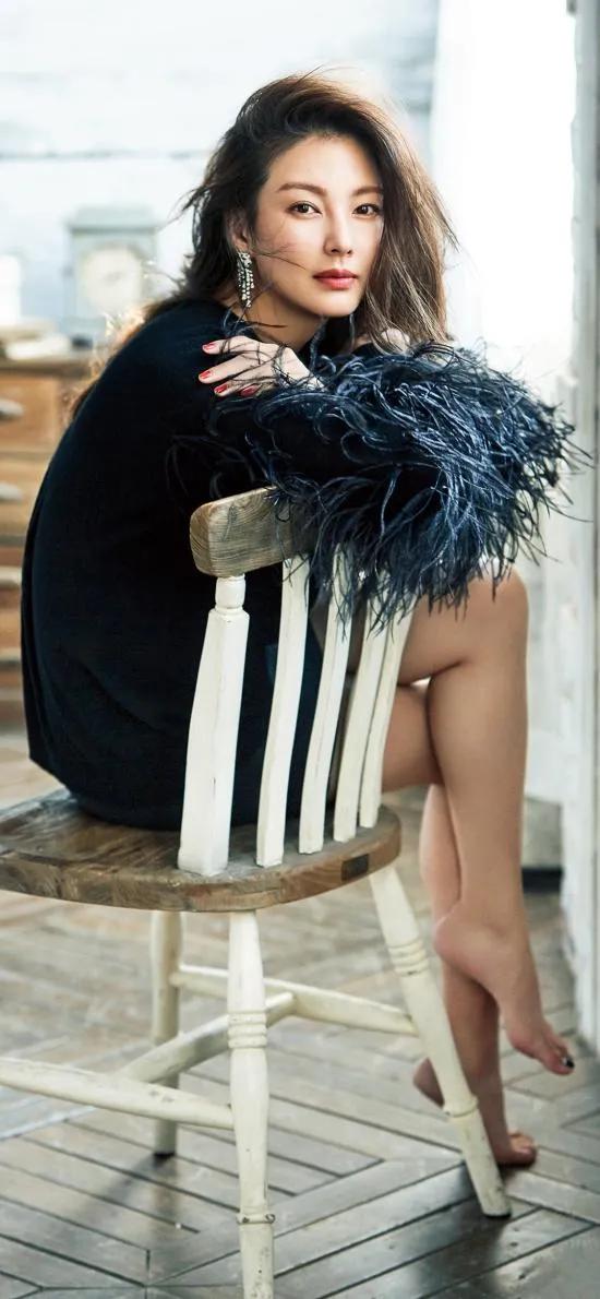 女神張雨綺驚豔時光寫真集