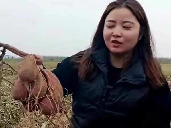 “錯換”事件流量滿滿,熱度不減,是否因忙碌疏忽孩子教育? “錯換”事件流量滿滿,熱度不減,是否因忙碌疏忽孩子教育?