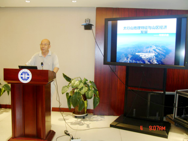 1988年，河北村民挖沙，挖出300多米石頭巨龍，專家研究至今