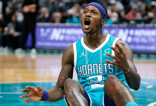 羅齊爾轟32+8記三分球仍無緣今日最佳！對不起，你碰到中投之王了