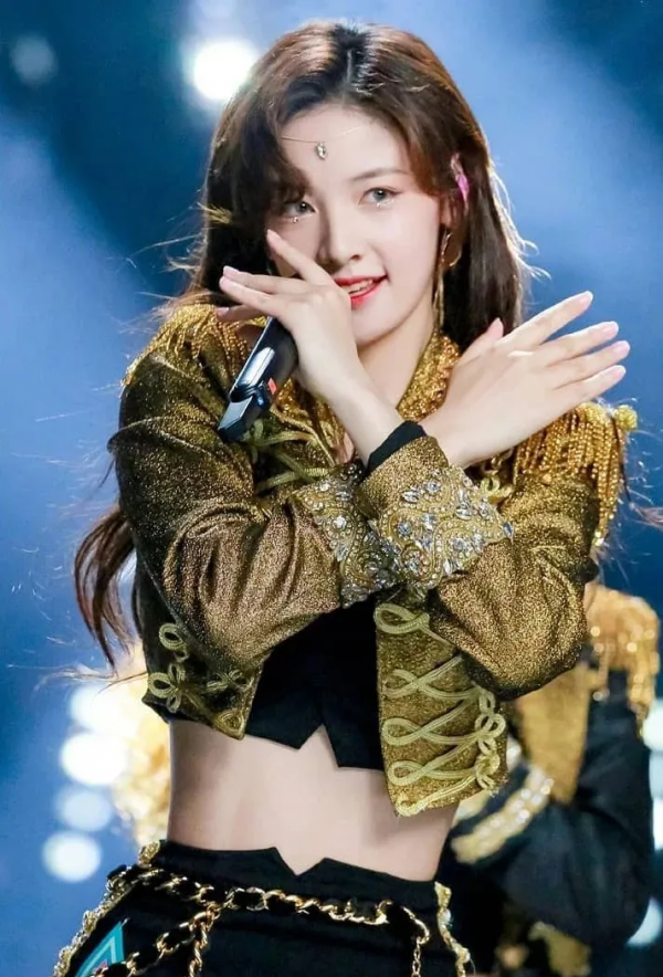 一人千面,唯有趙粵 一人千面,唯有趙粵