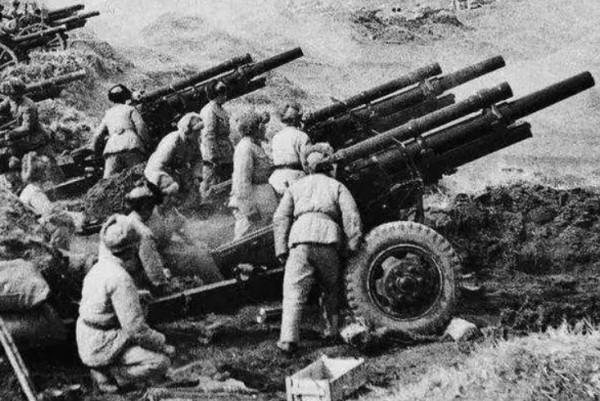 1949年紫石英號遭炮轟，英國要報復，毛主席：丘吉爾，你報復什麼