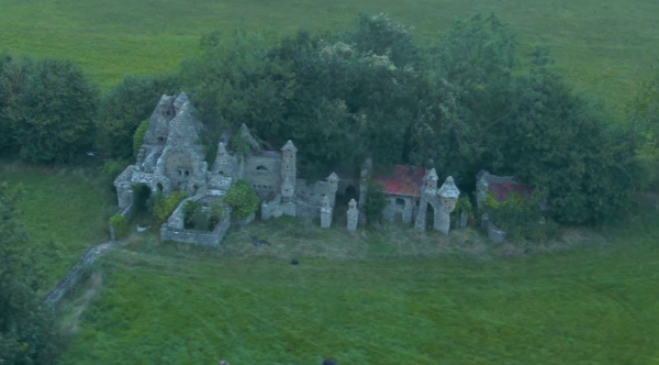 一座由石頭搭建的藝術城堡，卻被遺棄了21年