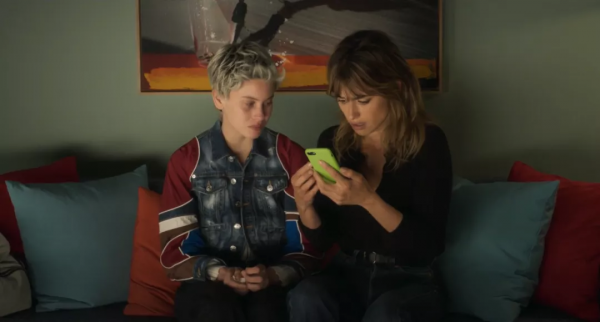 海報都要打碼,才敢安利阿莫多瓦的最新大作 海報都要打碼,才敢安利阿莫多瓦的最新大作