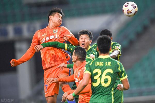 評分山東泰山：心態鬆懈，10人不及格；跑位風騷，戴琳屬第一