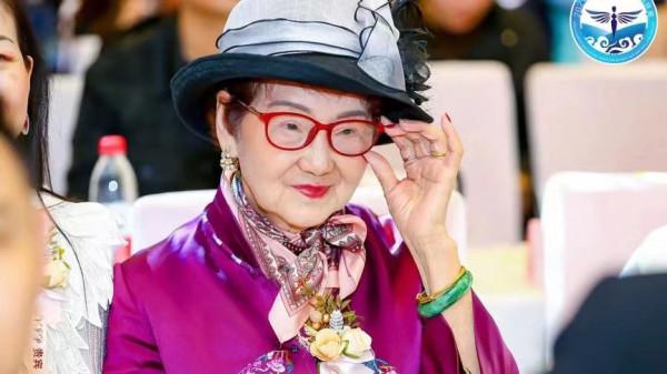 東山再起的女首富：入獄18年，74歲再次創業，如今身家千萬