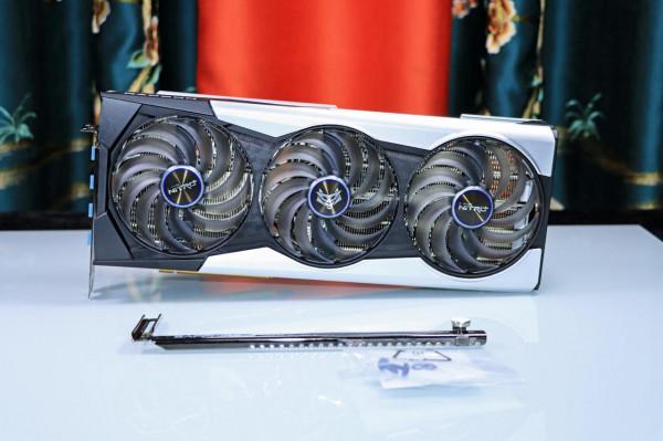 藍寶石 RX6900XT 超白金極光特別版上手體驗 藍寶石 RX6900XT 超白金極光特別版上手體驗