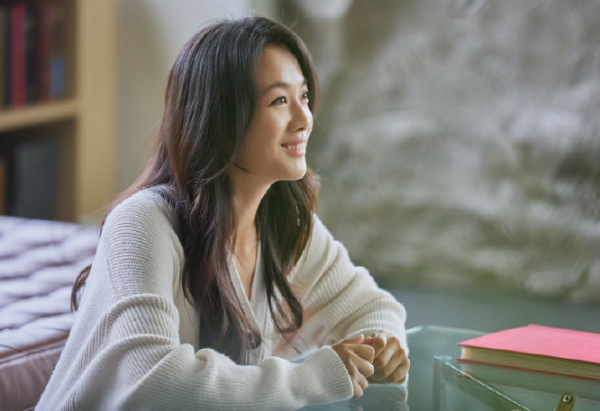 10位“被詐騙”的女星，一個比一個“無腦”，損失最高達4億