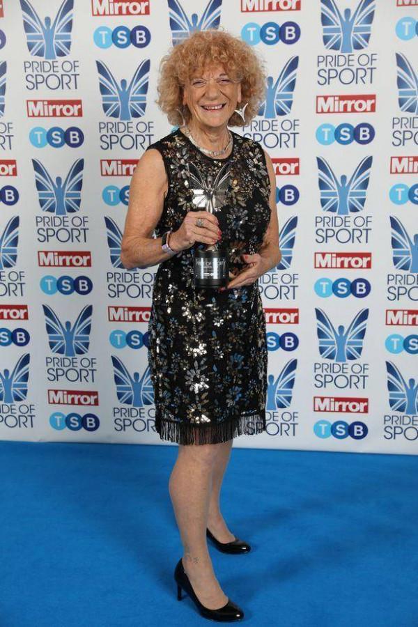 人生不設限!78歲“鐵奶奶”13年參加10場IRONMAN 人生不設限!78歲“鐵奶奶”13年參加10場IRONMAN