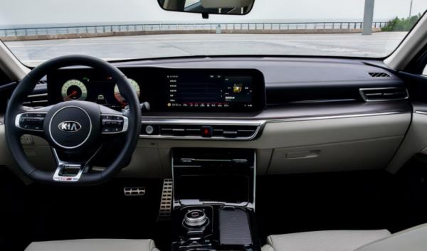 2021款起亞K5來了，看到它去年的銷量就想問，會有起色嗎？