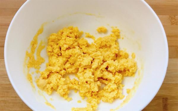 奶香玉米餅,柔軟又香甜,老阿姨分享技巧,放一天不發硬 奶香玉米餅,柔軟又香甜,老阿姨分享技巧,放一天不發硬