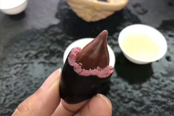 拍賣價一粒8.6萬元,一個陌生又熟悉的水果,被一杯奶茶炒火了? 拍賣價一粒8.6萬元,一個陌生又熟悉的水果,被一杯奶茶炒火了?