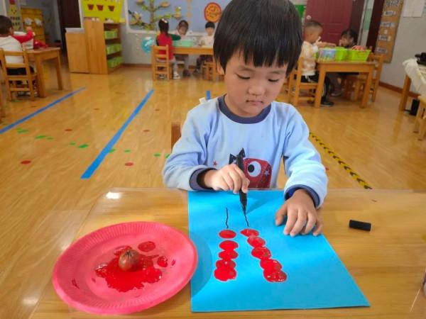 親近自然 收穫快樂——南獨樂河幼兒園小農場豐收啦 親近自然 收穫快樂——南獨樂河幼兒園小農場豐收啦