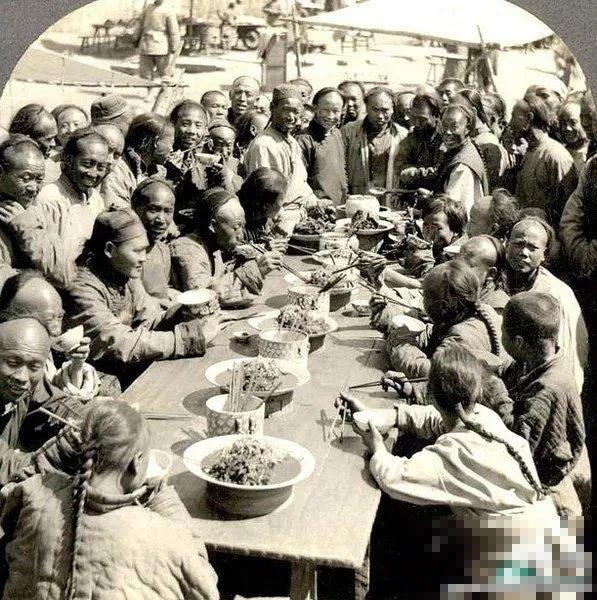 晚清政壇內鬥黑科技：翻拍照片後，利用PS技術栽贓陷害政敵