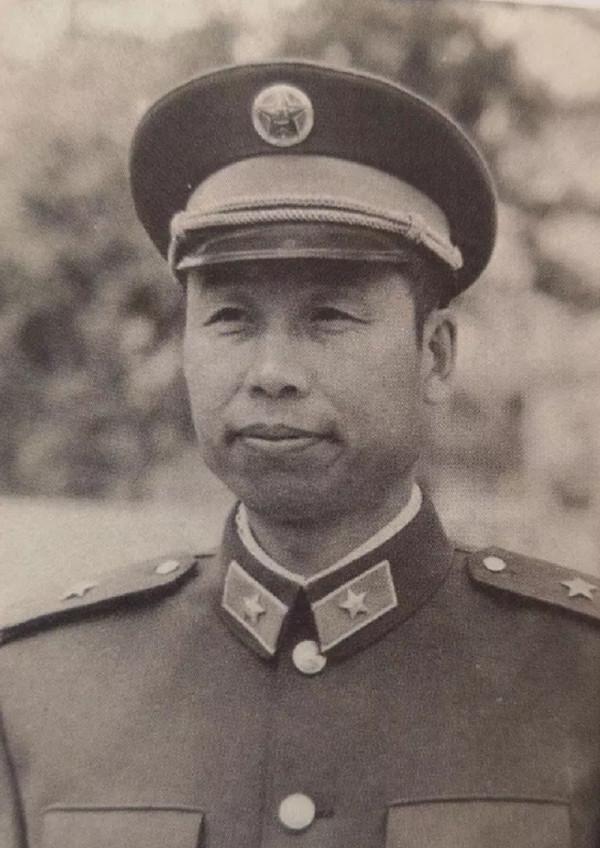 百萬大裁軍,32師幹部最終去向:師長轉業,政委平調軍分割槽 百萬大裁軍,32師幹部最終去向:師長轉業,政委平調軍分割槽