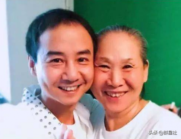 毛孩：照顧抑鬱母親葦青，如今媽媽成黃金配角，自己卻無戲可拍