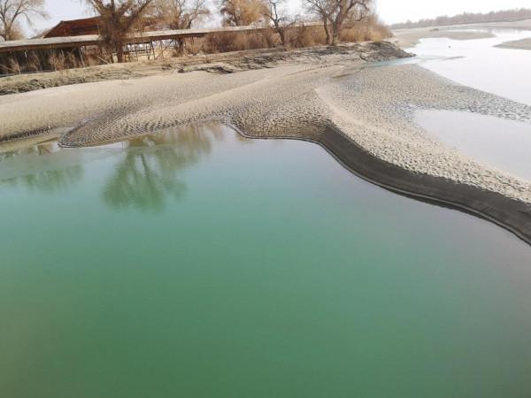 初冬的羅布人村寨