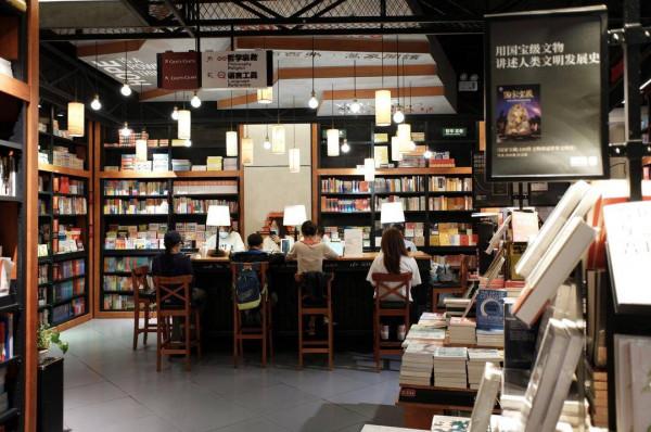 “悅”讀伴成長