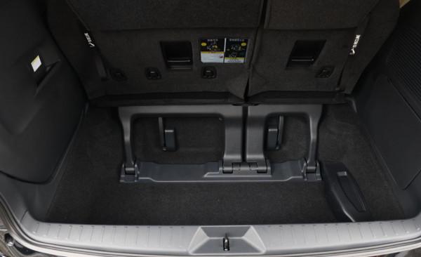 32萬元確定能買到想要的配置?靜態體驗到處都香的豐田賽那 32萬元確定能買到想要的配置?靜態體驗到處都香的豐田賽那