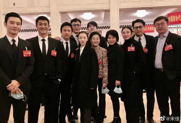 眾星雲集第十一次文代會｜陳道明馮鞏濮存昕李金斗老戲骨出席