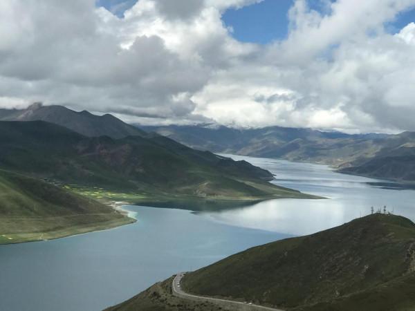 雲上西藏之羊卓雍錯的歡愉 雲上西藏之羊卓雍錯的歡愉
