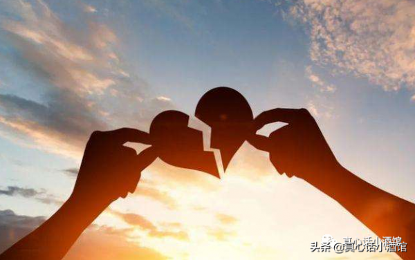 不被父母理解的90後，這一代人的結婚生育觀，跟父母之間的差距