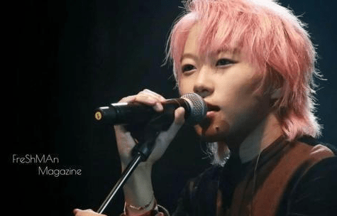 同樣都是王菲女兒,一個逛街2小時花掉10萬,一個騎電車吃路邊攤 同樣都是王菲女兒,一個逛街2小時花掉10萬,一個騎電車吃路邊攤