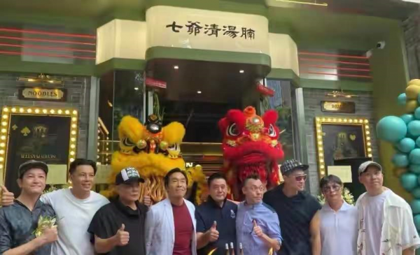 港星定居內地:有人賺得盆滿缽滿,有人靠商演,有人無戲可接 港星定居內地:有人賺得盆滿缽滿,有人靠商演,有人無戲可接