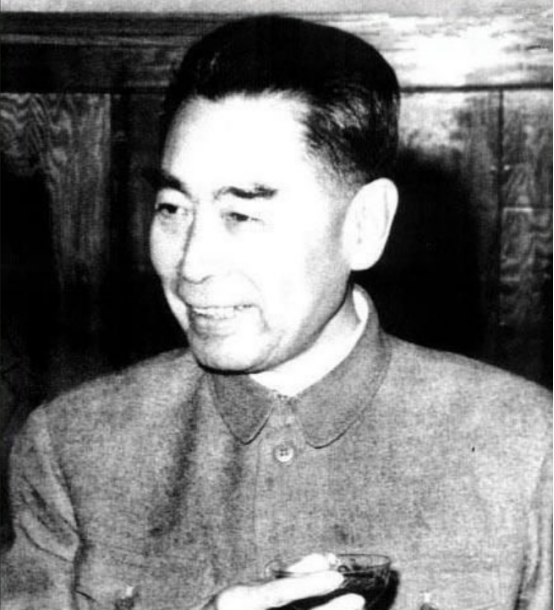 1961年世乒賽,周恩來宴請選手鬆崎君代,直言:茅臺酒送你父親吧 1961年世乒賽,周恩來宴請選手鬆崎君代,直言:茅臺酒送你父親吧