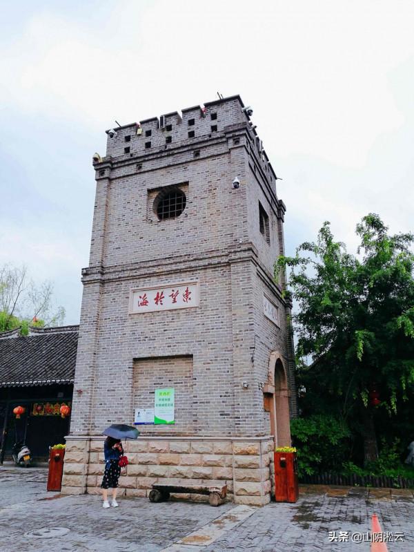 吳氏誠善發家號稱窯灣半街，來薰勇險立關可謂運河鎖鑰