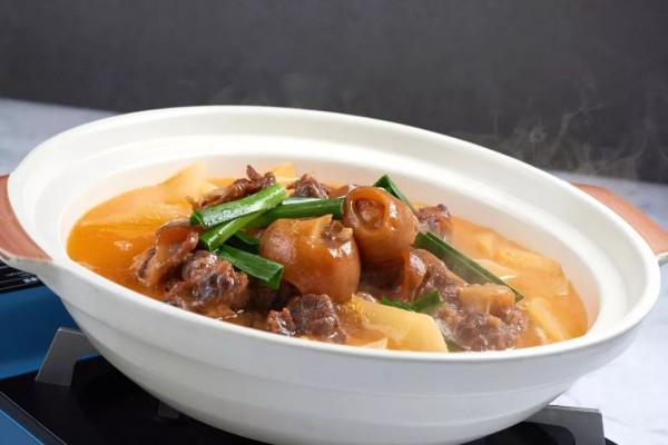 教你營養好吃的蘿蔔燜牛尾，一大盤都不夠吃，吃貨們的福利，特香