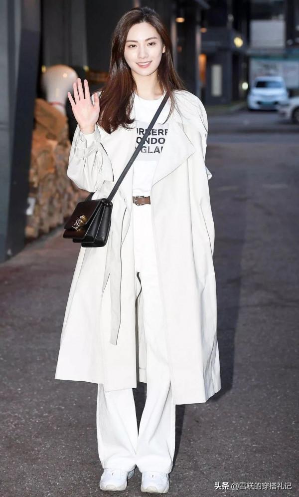 真正會穿的女人,秋天穿褲子都離不開這3個顏色,美得優雅有氣質 真正會穿的女人,秋天穿褲子都離不開這3個顏色,美得優雅有氣質