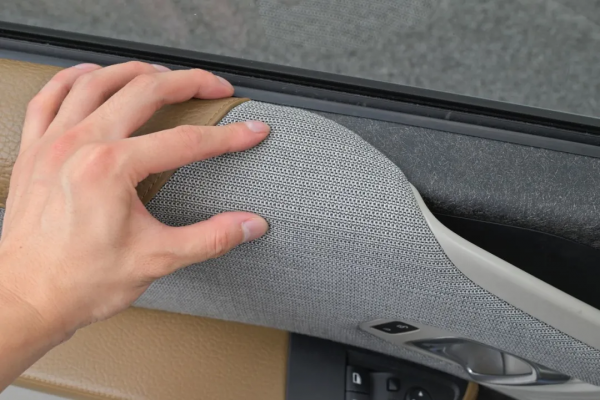 全碳纖“未來之車”，寶馬i3增程版亮點多多