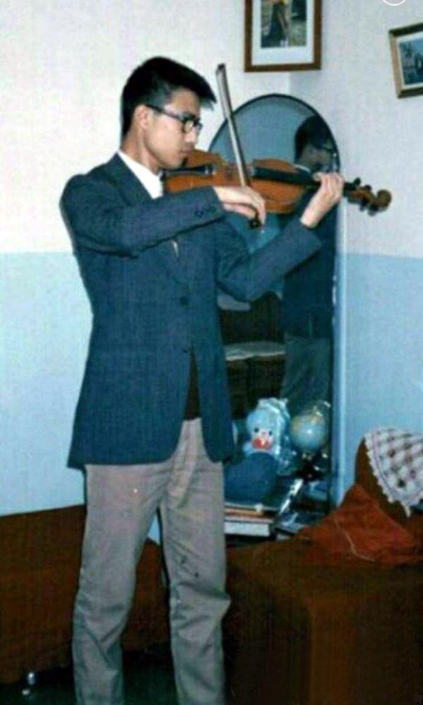 汪峰：對早逝的父親有愧疚，天堂裡有一雙媽媽的眼睛