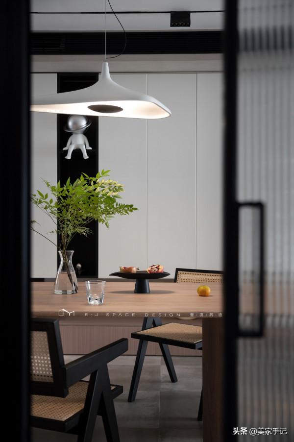 安徽夫妻家中的高階場面,僅憑一個客廳就圈粉無數,家居氛圍超棒 安徽夫妻家中的高階場面,僅憑一個客廳就圈粉無數,家居氛圍超棒