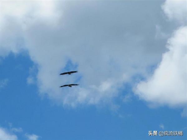 徒步西藏第29天:投宿無門,被山谷中的藏傳佛學院收留 徒步西藏第29天:投宿無門,被山谷中的藏傳佛學院收留