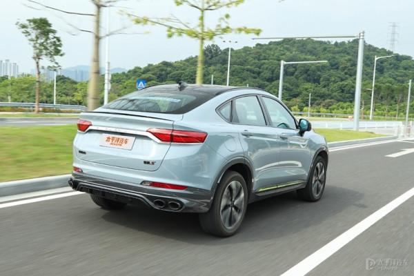 動感激情的轎跑SUV，竟然擁有感人的價格 試駕吉利星越S