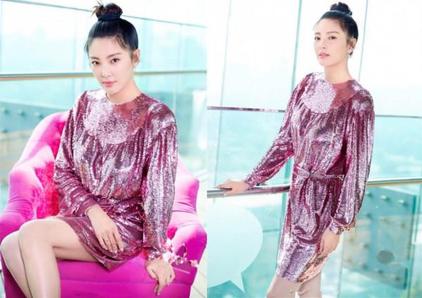 自從張雨綺生雙胞胎後,穿衣越來越保守,全身都散發著媽媽味 自從張雨綺生雙胞胎後,穿衣越來越保守,全身都散發著媽媽味