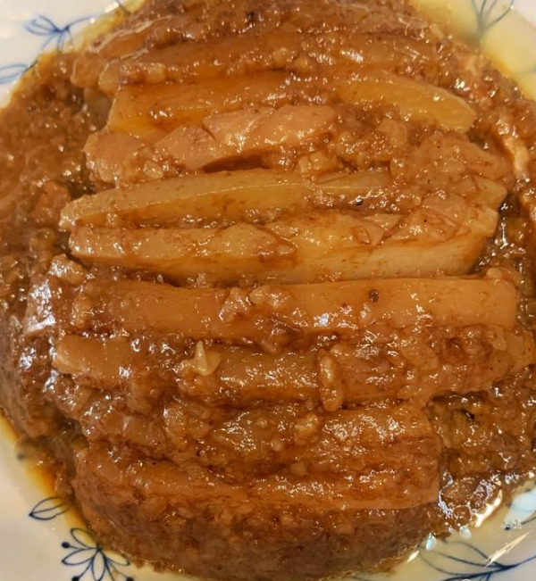 毛主席愛吃米粉肉，每次吃乾乾淨淨，埋怨廚師韓阿富捨不得給他吃