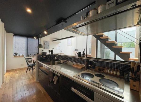 45歲日本阿姨的家火了!她說:最明智的決定就是“窮硬裝富軟裝” 45歲日本阿姨的家火了!她說:最明智的決定就是“窮硬裝富軟裝”