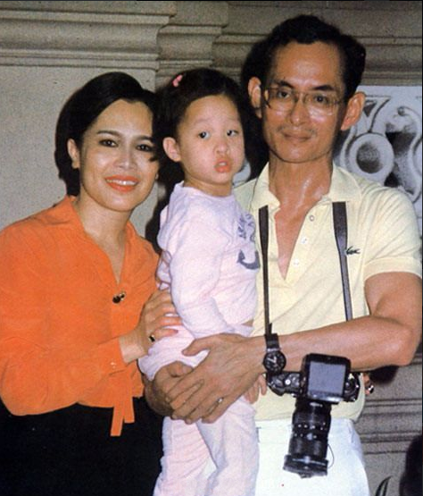 帕查拉從小就是團寵，長大後不當女王儲，照樣住奢華宮殿令人羨慕