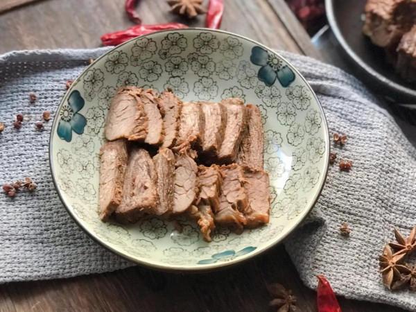 今日大雪多吃這肉，補鐵補血，簡單一滷，鹹香入味，一斤都吃不夠