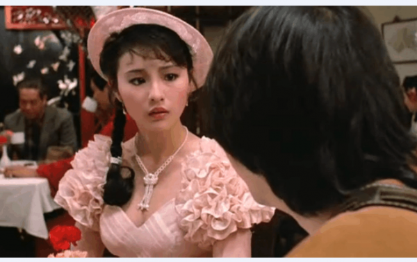 36歲嫁入豪門,6年後被曝出軌“乾兒子”,前夫的話讓她身敗名裂 36歲嫁入豪門,6年後被曝出軌“乾兒子”,前夫的話讓她身敗名裂