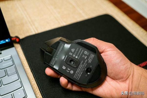 入門雙模遊戲滑鼠之選:¥149入手Razer雷蛇巴塞利斯V2簡評曬個單 入門雙模遊戲滑鼠之選:¥149入手Razer雷蛇巴塞利斯V2簡評曬個單