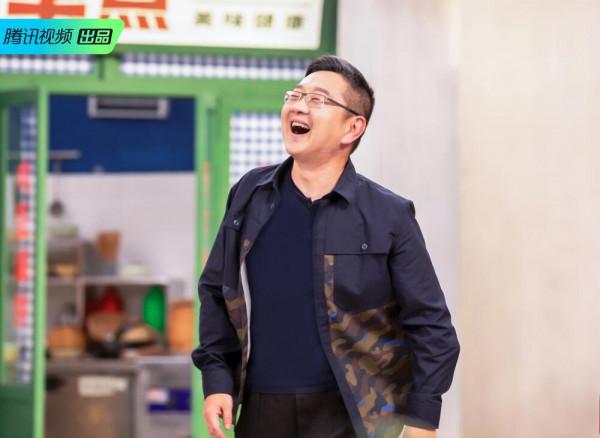 《大夥之家》有主題有笑點,但張紹剛為了主題曲解鹿晗意思太尷尬 《大夥之家》有主題有笑點,但張紹剛為了主題曲解鹿晗意思太尷尬