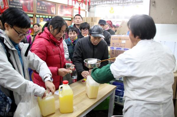 北方冬至包餃忙,冬至南方熬高湯 北方冬至包餃忙,冬至南方熬高湯