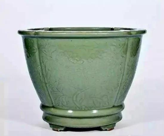 賞歷代瓷器上的菊花紋樣典藏君 昨天