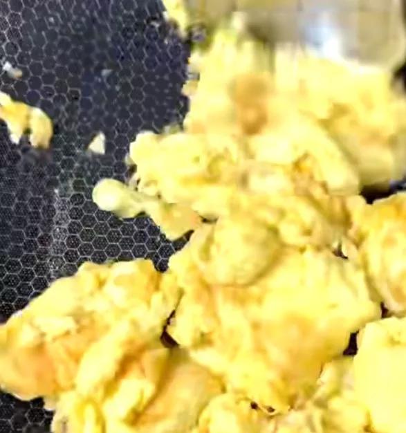 在家炒個農家土菜,五花肉,加雞蛋,吃起來不香嗎 在家炒個農家土菜,五花肉,加雞蛋,吃起來不香嗎